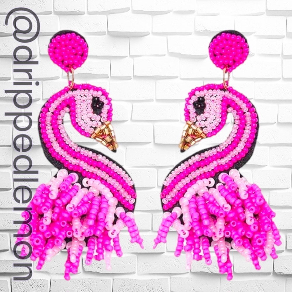 🆕 Pink Flamingo Women’s Beaded Earrings Dangle Beach Perfect Summer Drip Beauty